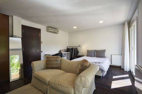 House for sale in Sant Cugat Del Valles, Barcelona, Spain 6 bedrooms, 566 sq.m. No. 166249 - photo 11