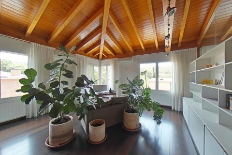 House for sale in Sant Cugat Del Valles, Barcelona, Spain 6 bedrooms, 566 sq.m. No. 166249 - photo 21