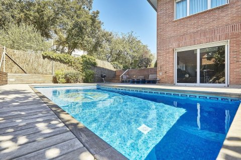 House for sale in Sant Cugat Del Valles, Barcelona, Spain 6 bedrooms, 566 sq.m. No. 166249 - photo 29