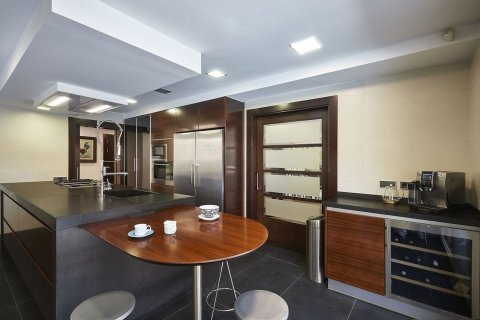 House for sale in Sant Cugat Del Valles, Barcelona, Spain 6 bedrooms, 566 sq.m. No. 166249 - photo 7