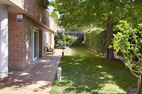 House for sale in Sant Cugat Del Valles, Barcelona, Spain 6 bedrooms, 566 sq.m. No. 166249 - photo 26