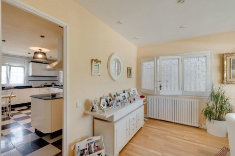 House for sale in Sant Cugat Del Valles, Barcelona, Spain 6 bedrooms, 650 sq.m. No. 166250 - photo 10