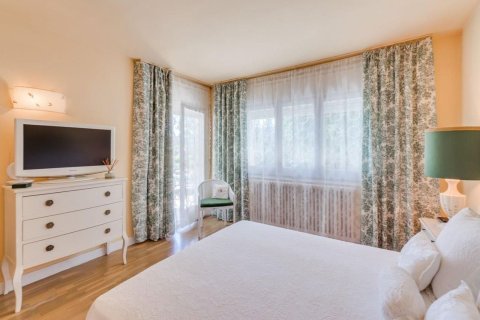House for sale in Sant Cugat Del Valles, Barcelona, Spain 6 bedrooms, 650 sq.m. No. 166250 - photo 13