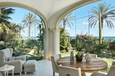 House for sale in Sitges, Barcelona, Spain 6 bedrooms, 768 sq.m. No. 166254 - photo 9