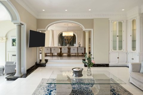 House for sale in Sitges, Barcelona, Spain 6 bedrooms, 768 sq.m. No. 166254 - photo 10