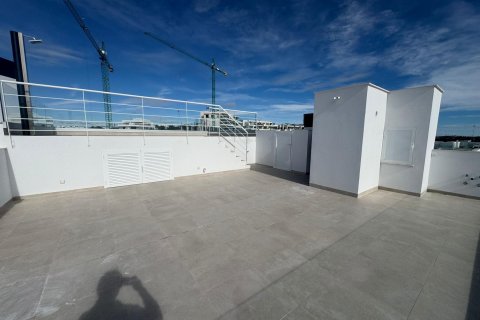 Huoneisto myytävänä Alicante, Espanja, 2 makuuhuonetta, 180 m2 No. 152087 - kuva 15