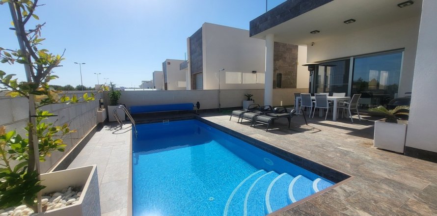 Villa en Villamartin, Alicante, España 3 dormitorios, 89 m2 No. 152083