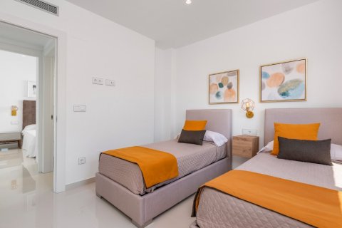 Villa for sale in Murcia, Spain 4 bedrooms, 153 sq.m. No. 145674 - photo 18