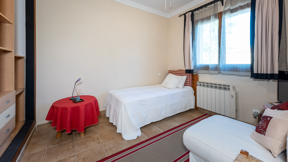 Commercial property à El Toro, Mallorca, Espagne 3 chambres, 299 m2 No. 137495