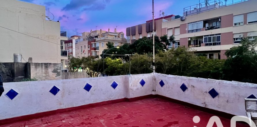 Дом в Ринкон-де-ла-Виктория, Малага, Испания 3 спальни, 130м2 №152600