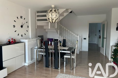 Townhouse à vendre à Vilanova i la Geltru, Barcelona, Espagne, 3 chambres, 179 m2 No. 152597 - photo 4