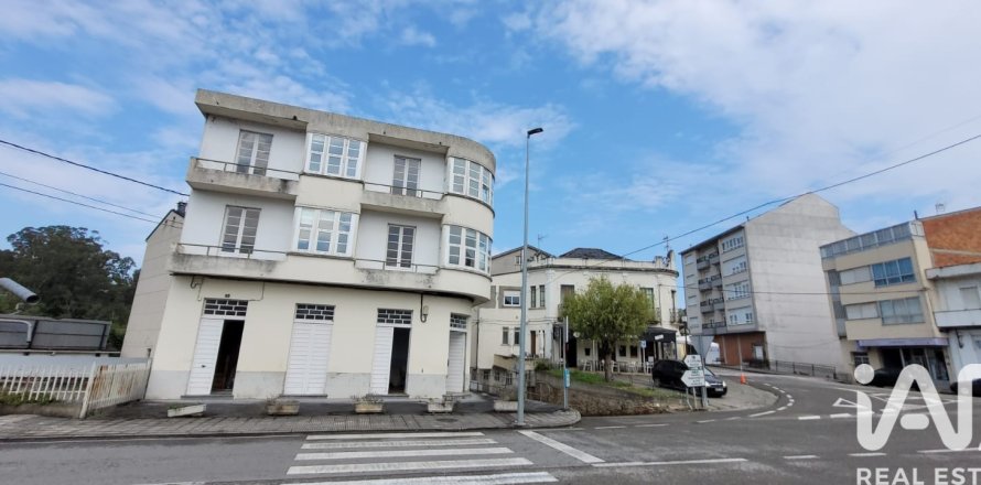 Talo Lourenza, Lugo, Espanja 10 makuuhuonetta, 527 m2 No. 152595