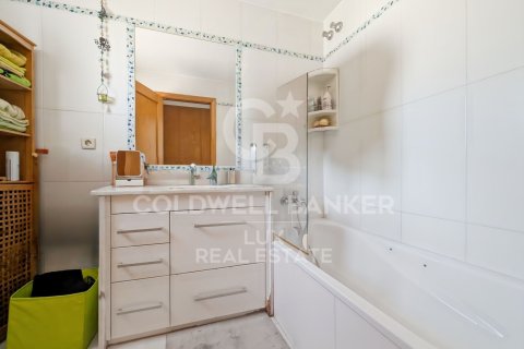 House à vendre à Pau, Girona, Espagne, 3 chambres, 157 m2 No. 178819 - photo 11