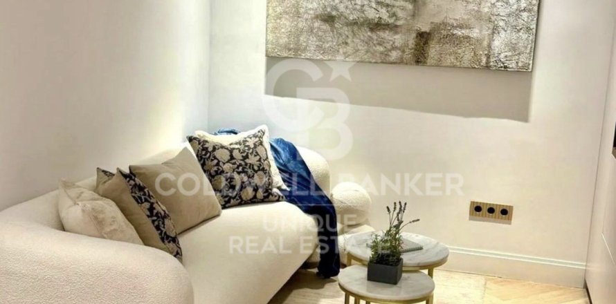 Apartment à Madrid, Espagne 2 chambres, 64 m2 No. 178823