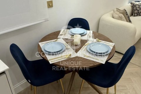 Apartment à vendre à Madrid, Espagne, 2 chambres, 64 m2 No. 178823 - photo 2