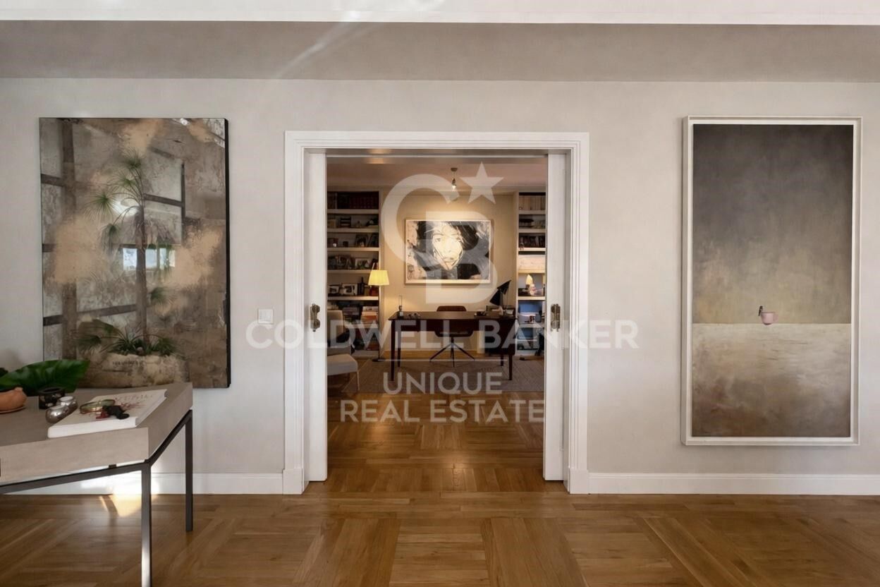 Appartamento a Madrid, Spagna 5 camere da letto, 357 mq. N° 178822