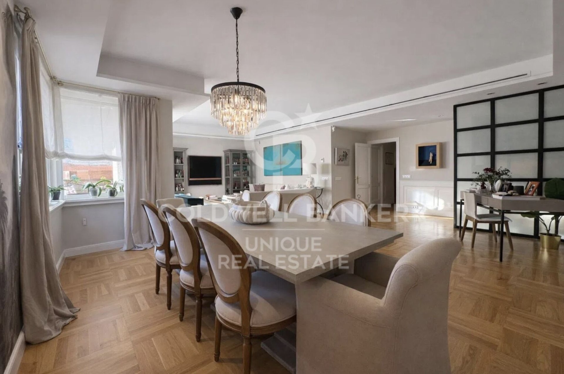 Appartamento a Madrid, Spagna 5 camere da letto, 357 mq. N° 178822