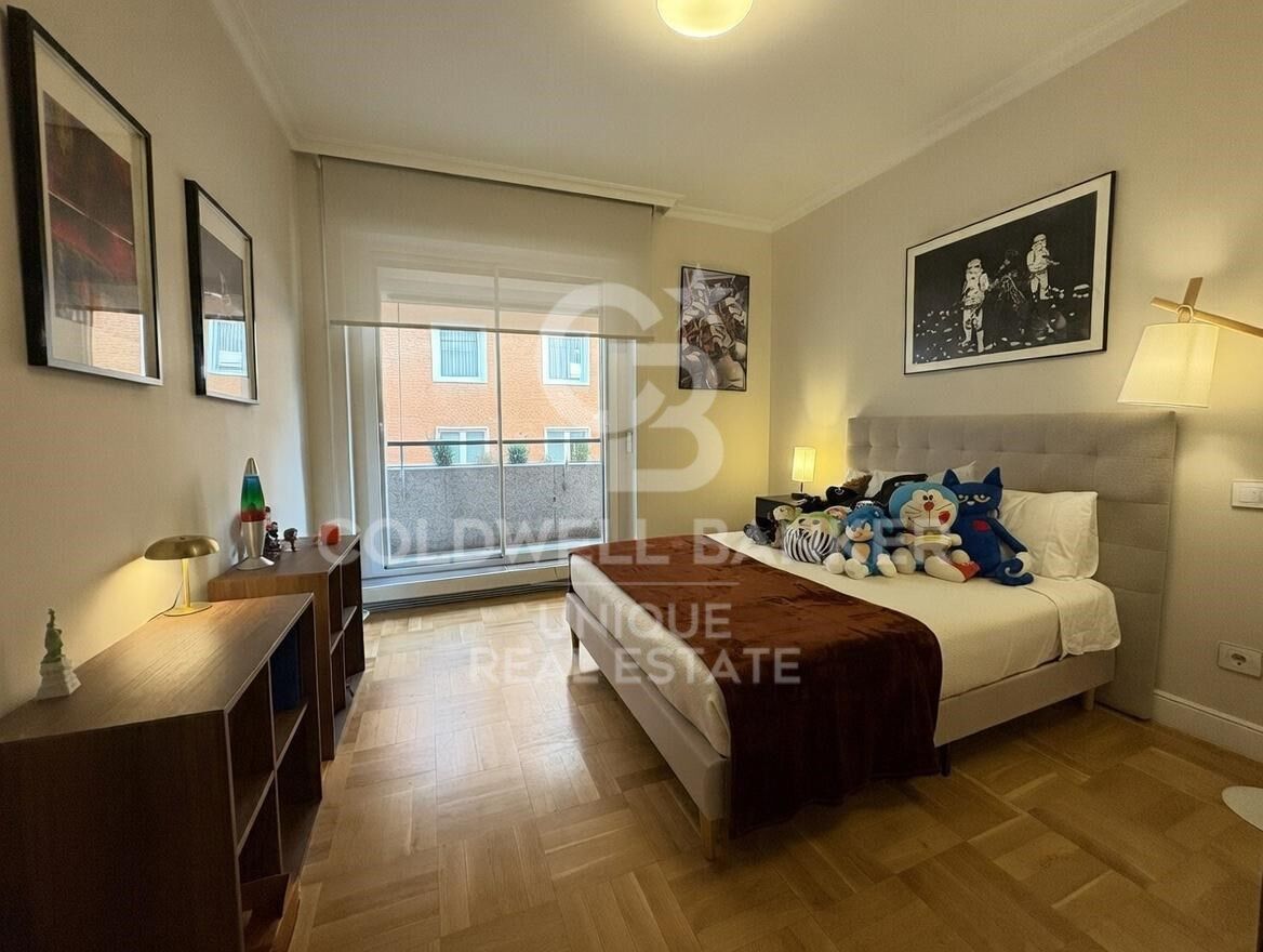 Appartamento a Madrid, Spagna 5 camere da letto, 357 mq. N° 178822