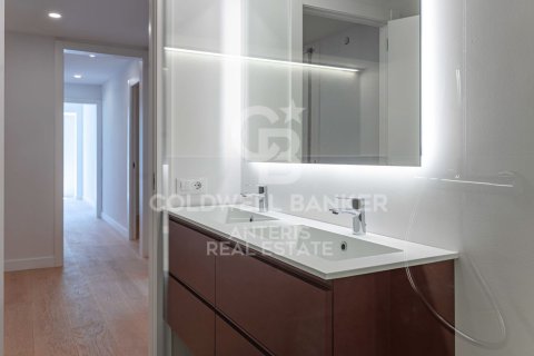 Huoneisto myytävänä Barcelona, Espanja, 3 makuuhuonetta, 113 m2 No. 178821 - kuva 22