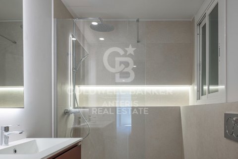 Huoneisto myytävänä Barcelona, Espanja, 3 makuuhuonetta, 113 m2 No. 178821 - kuva 21