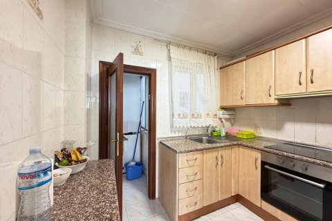 Apartment for sale in Torrevieja, Alicante, Spain 3 bedrooms, 81 sq.m. No. 190227 - photo 11