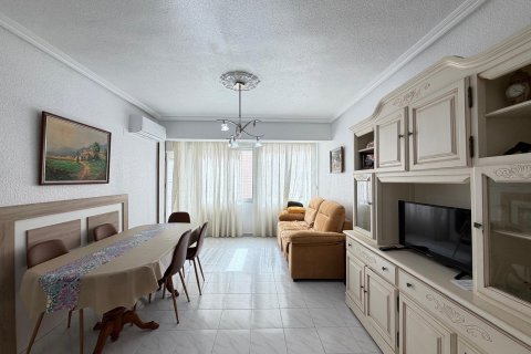 Apartamento en Torrevieja, Alicante, España 3 dormitorios, 81 m2 No. 190227