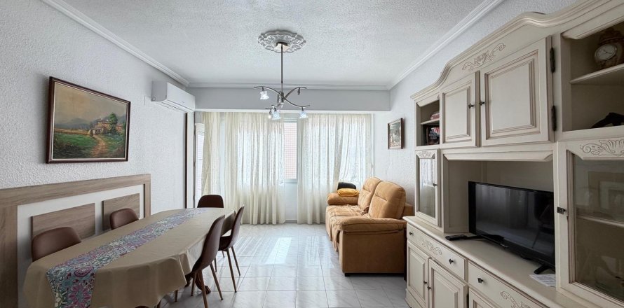 Apartment in Torrevieja, Alicante, Spain 3 bedrooms, 81 sq.m. No. 190227