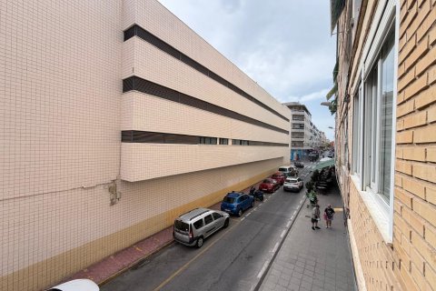 Apartment for sale in Torrevieja, Alicante, Spain 3 bedrooms, 81 sq.m. No. 190227 - photo 8