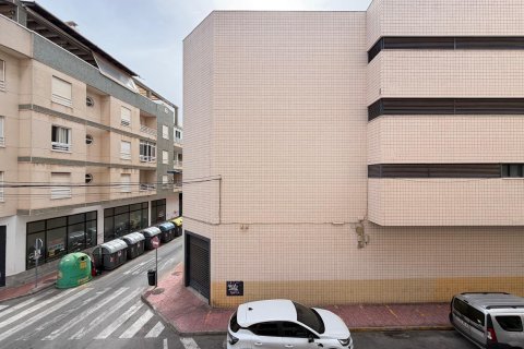 Apartment for sale in Torrevieja, Alicante, Spain 3 bedrooms, 81 sq.m. No. 190227 - photo 9