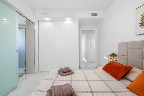 Apartment for sale in Playa Flamenca II, Alicante, Spain 2 bedrooms, 78 sq.m. No. 190233 - photo 19