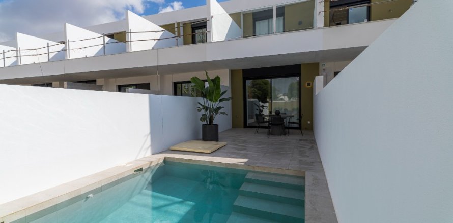 Таунхаус в Пилар де ла Орадада, Аликанте, Испания 2 спальни, 90м2 №144942