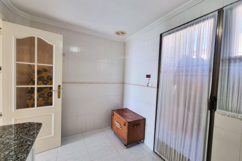 Duplex à vendre Santa Pola, Alicante, Espagne, 4 chambres, 255 m2 No. 136737 - photo 21