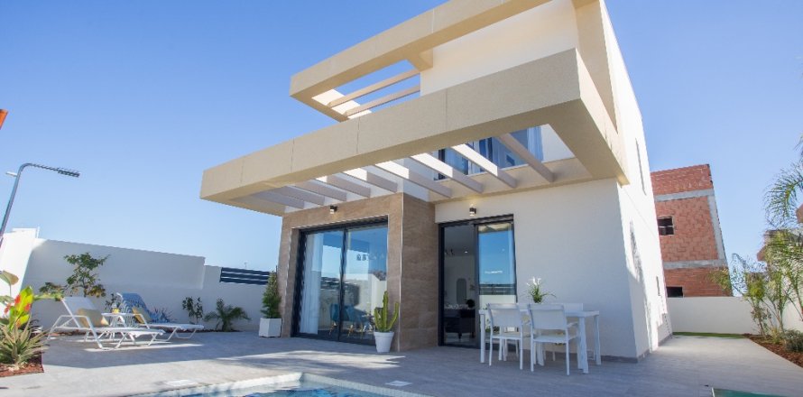 Villa in Los Montesinos, Alicante, Spain 3 bedrooms, 113 sq.m. No. 145537
