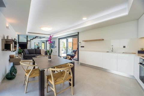 Villa for sale in Alicante, Spain 3 bedrooms, 140 sq.m. No. 145535 - photo 6