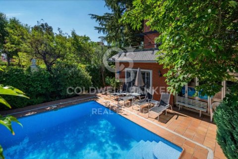 Villa zum Verkauf in Madrid, Spanien 6 Schlafzimmer, 795 m2 Nr. 157434 - Foto 9