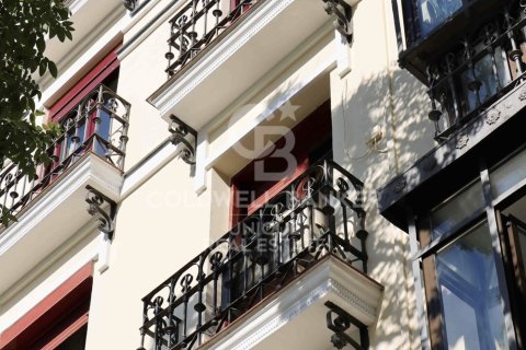Apartamento en venta en Madrid, España 3 dormitorios, 127 m2 No. 157430 - foto 5