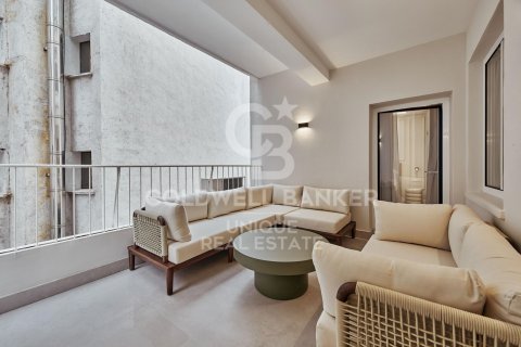 Apartamento en venta en Madrid, España 3 dormitorios, 110 m2 No. 157431 - foto 3