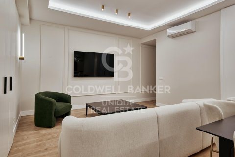 Apartamento en venta en Madrid, España 3 dormitorios, 110 m2 No. 157431 - foto 6