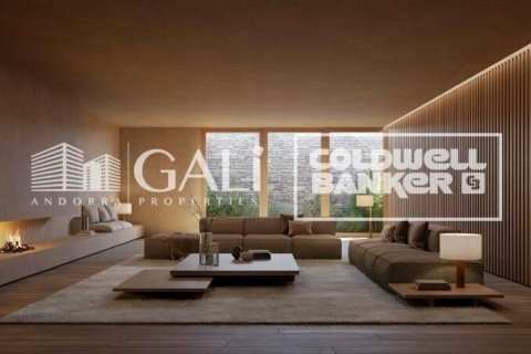 Villa for sale in Principado De Andorra (Ninguna Poblacion Tiene C.P.), Lleida, Spain 5 bedrooms, 465 sq.m. No. 157429 - photo 9