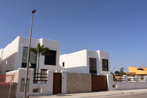 Villa till salu Albir, Alicante, Spanien 4 sovrum, 203 kvm. Nr. 135034 - foto 28