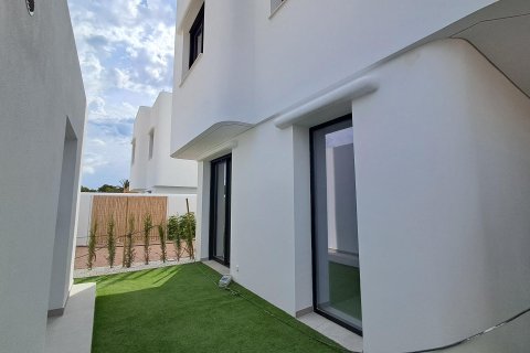 Villa till salu Albir, Alicante, Spanien 4 sovrum, 203 kvm. Nr. 135034 - foto 23