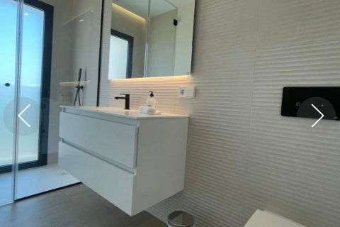 Apartment for sale Alicante, Spain 2 bedrooms, 90 sq.m. No. 115629 - photo 16