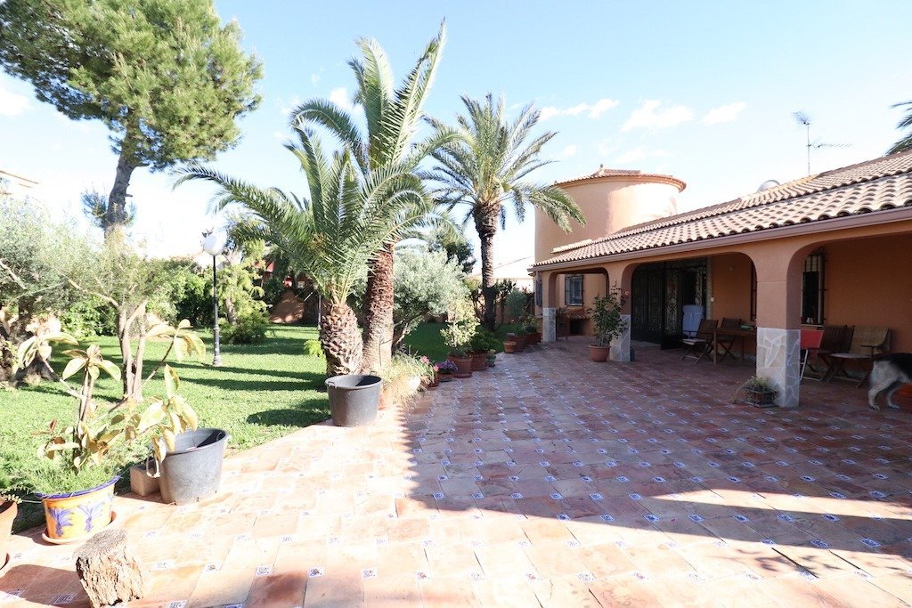 Huvila Torrevieja, Alicante, Espanja 5 makuuhuonetta, 380 m2 No. 115499