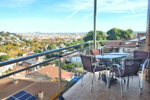 Сasa en venta en Castelldefels, Barcelona, España 4 dormitorios, 342 m2 No. 154159 - foto 3