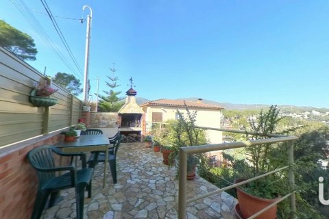 Сasa en venta en Castelldefels, Barcelona, España 4 dormitorios, 342 m2 No. 154159 - foto 24