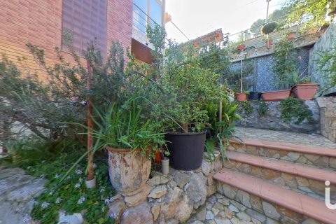 Сasa en venta en Castelldefels, Barcelona, España 4 dormitorios, 342 m2 No. 154159 - foto 25