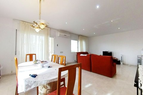 Māja pārdošanā Llorenc Del Penedes, Tarragona, Spānijā 3 istabas, 318 m2 Nr. 154157 - attēls 7