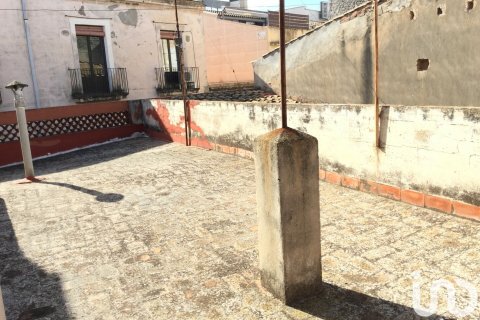 Dom w Vilanova i la Geltru, Barcelona, Hiszpania 3 sypialnie, 212 mkw. nr 154158 – zdjęcie 14