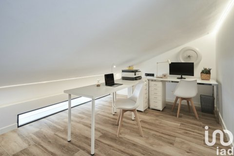 Huvila myytävänä Sant Pol de Mar, Barcelona, Espanja, 5 makuuhuonetta, 285 m2 No. 154156 - kuva 20