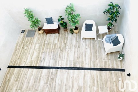 Huvila myytävänä Sant Pol de Mar, Barcelona, Espanja, 5 makuuhuonetta, 285 m2 No. 154156 - kuva 4